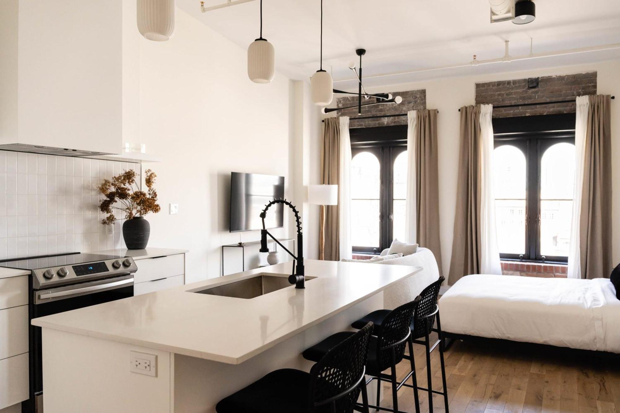 Maison Place Jacques-Cartier By Luxury In Transit Apartment Montreal Bagian luar foto